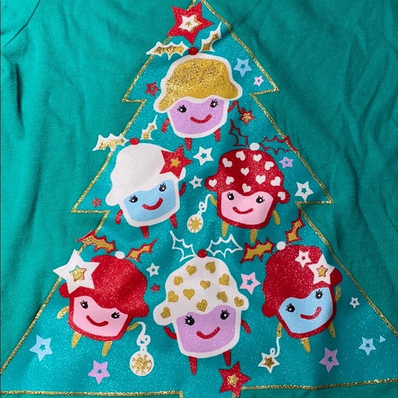 Cute cupcake Christmas t-shirt - Picture 2 of 3